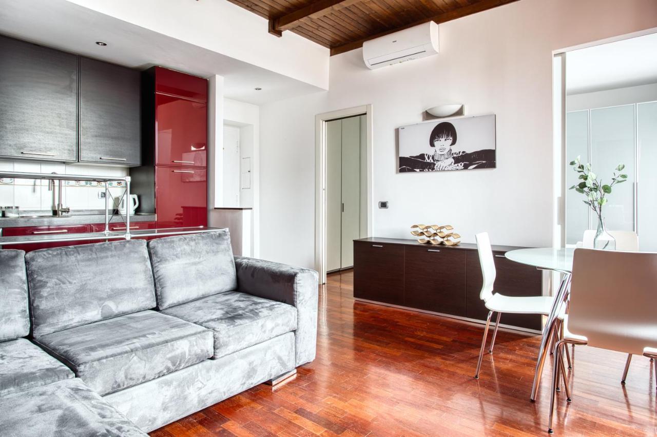 Joivy Charming Apartment In The Heart Of Isola District มิลาน ภายนอก รูปภาพ