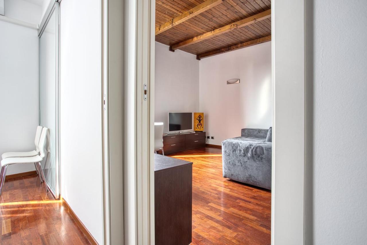 Joivy Charming Apartment In The Heart Of Isola District มิลาน ภายนอก รูปภาพ